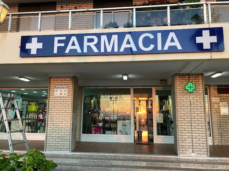 FARMACIA ISECOTEL PLAYA VICTORIA - Farmacia en Cádiz - foto 2