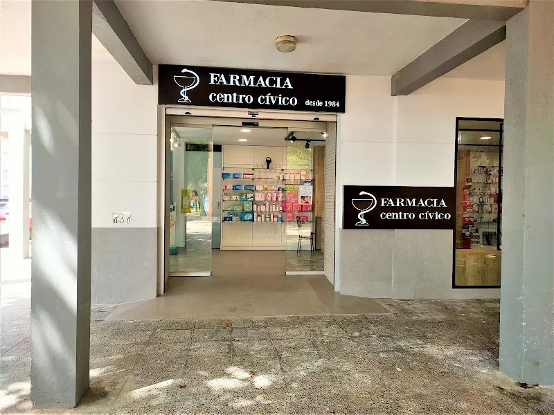 Farmacia Centro Cívico - Ldo. Antonio Llopis Ortiz - Farmacia en Cádiz - foto 2