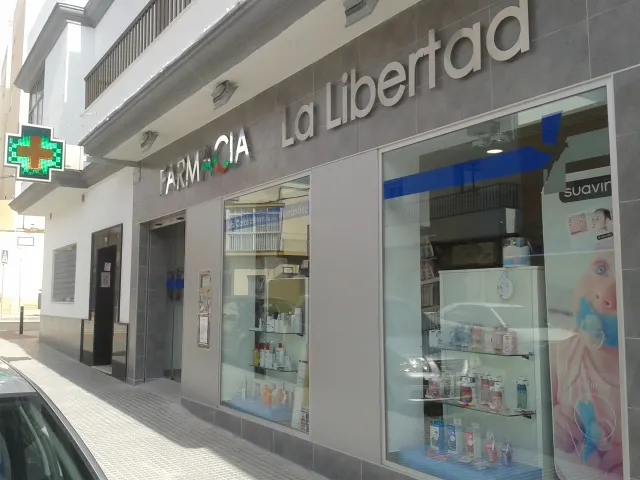 Farmacia La Libertad - Farmacia en Chiclana de la Frontera - foto 2