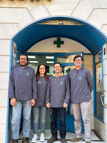 Farmacia Óptica Puerta Del Sol - Farmacia en Jerez de la Frontera - foto 2