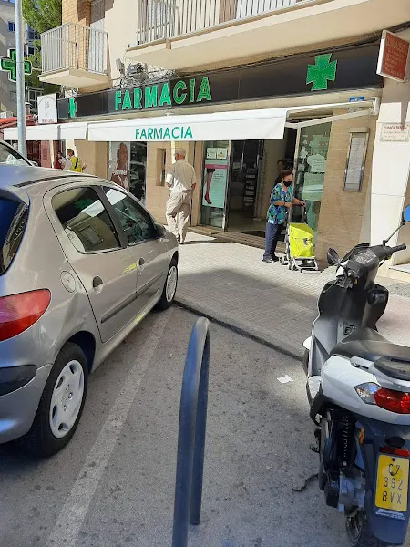 Farmacia Mª Angeles Botella C.B.