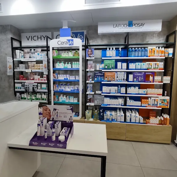 Flores Gomez C.B. - Farmacia en San Fernando - foto 2