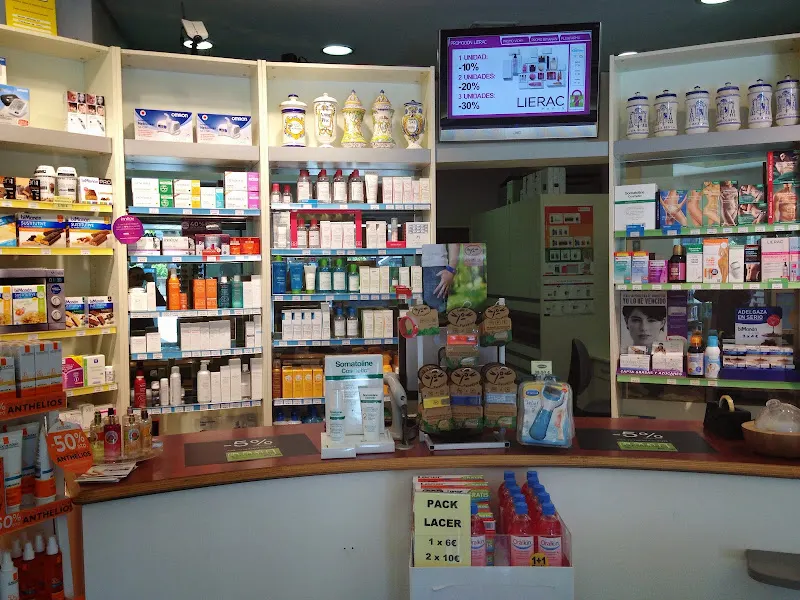 Farmacia Castellana 245