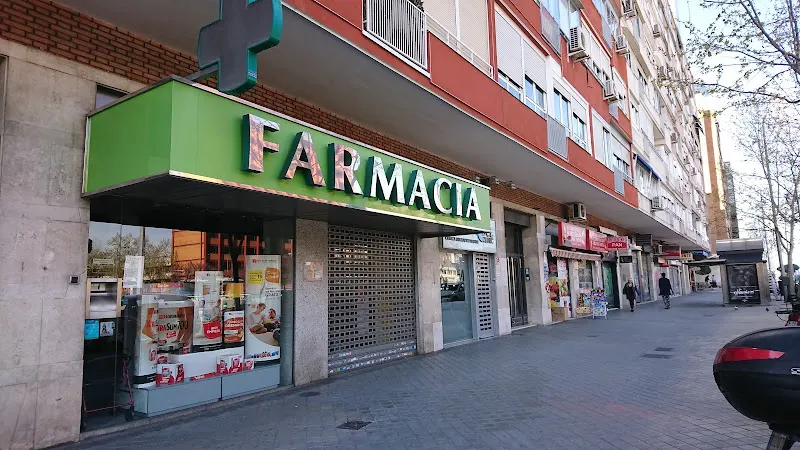 Farmacia Castellana 245 - Farmacia en Madrid - foto 2