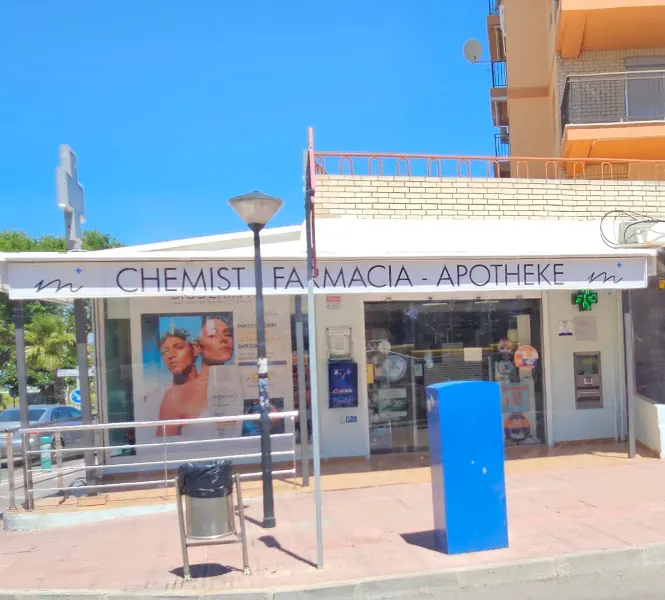FARMACIA LA MAR - Gda. Isabel Martínez y Lda. Paloma Pérez - Farmacia en Oropesa del Mar - foto 2