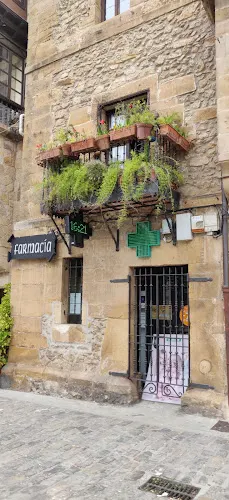 Busto Barbarin M Del Carmen - Comillas