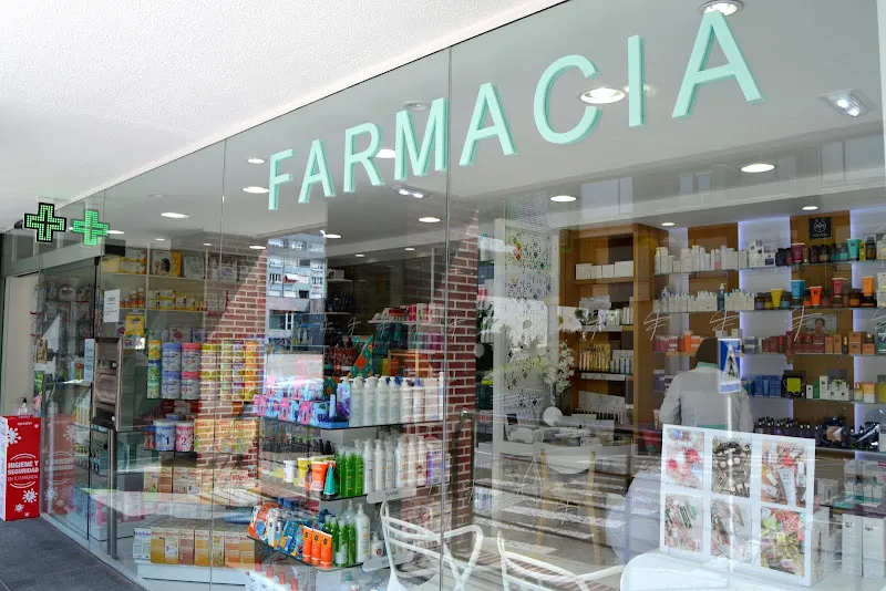 Farmacia Cotolino 5 - Lda. Ana Fernández Calleja (CASTRO-URDIALES) - Farmacia en Castro Urdiales - foto 2