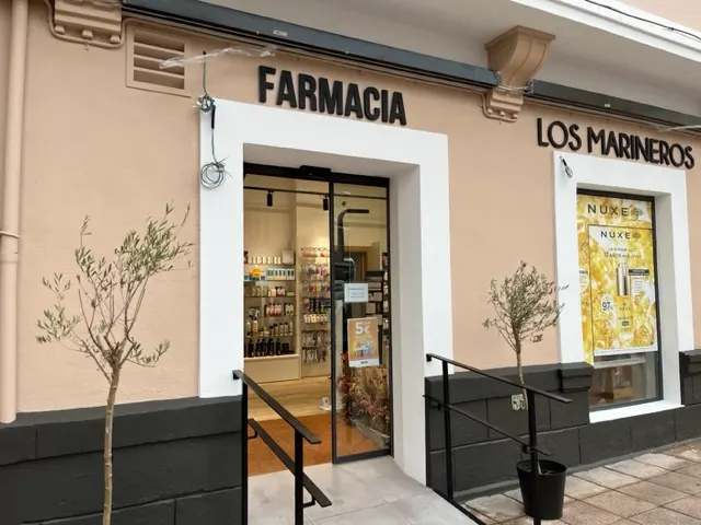 Farmacia Los Marineros - Farmacia en Castro Urdiales - foto 2
