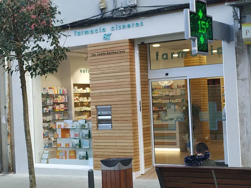 Farmacia Cisneros - Lcdo. Andrés Martínez Torre