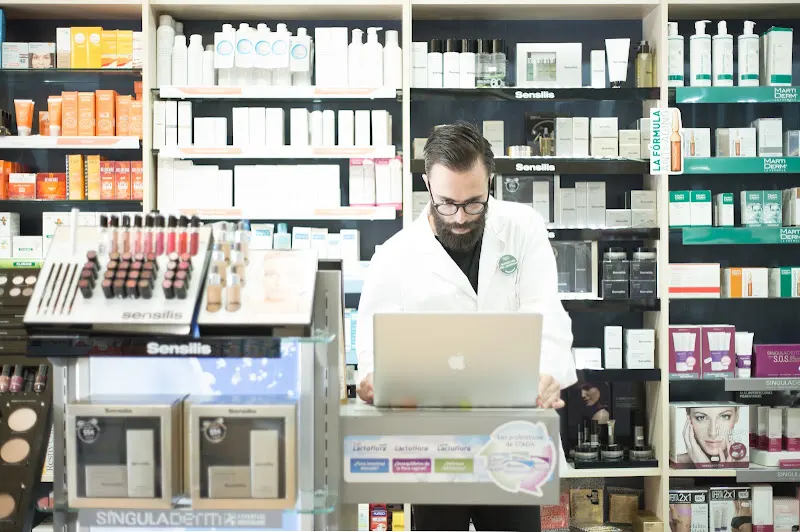 Farmacia Marta Gutiérrez Alvarez - Farmacia en Torrelavega - foto 2