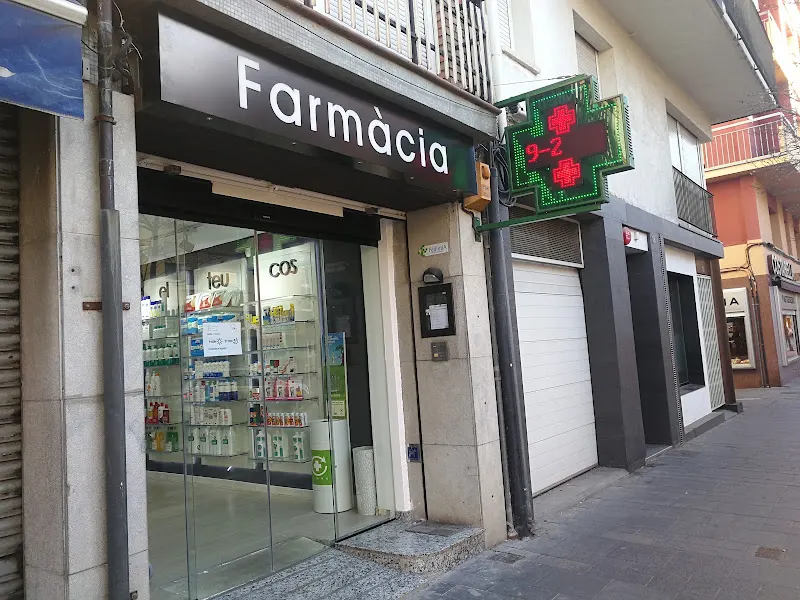 Farmacia Major 20 - Farmacia en Salt - foto 2