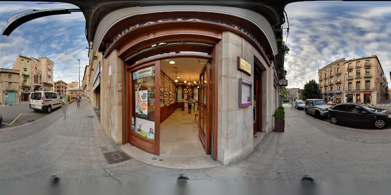 Farmàcia Torrent - Farmacia en Figueres - foto 2