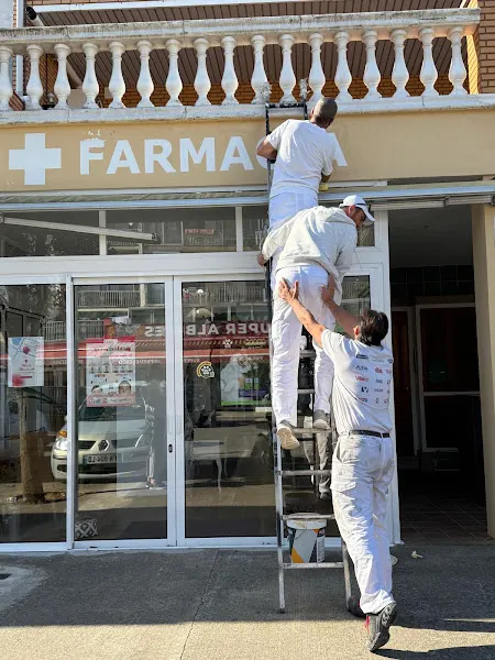 Farmàcia Susanna Fornells - Farmacia en Roses - foto 2