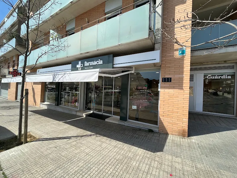 Farmàcia Xènia Juan - Roses