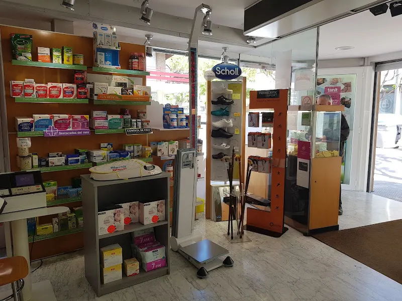 Farmàcia Rovirosa Olivé - Farmacia en Mollet del Vallès - foto 3