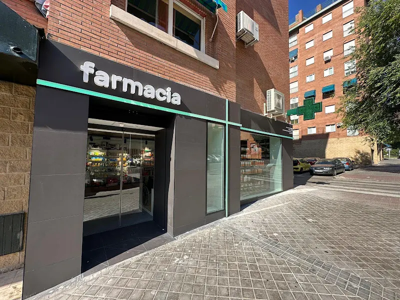 Farmacia Menéndez - Farmacia en Madrid - foto 2