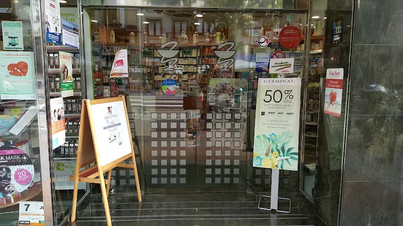 Farmacia Ocio Larrañaga Botika - Farmacia en Irún - foto 2