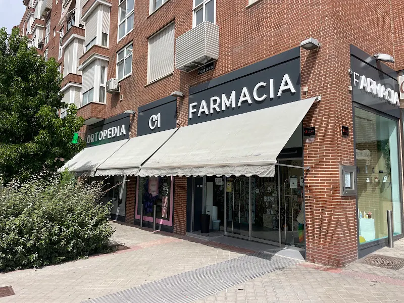 Farmacia Puente la Reina - Las Tablas - Farmacia en Madrid - foto 2