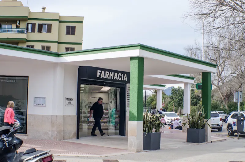 FARMACIA MARGALIDA COMAS "SOM SALUT" - Calvià