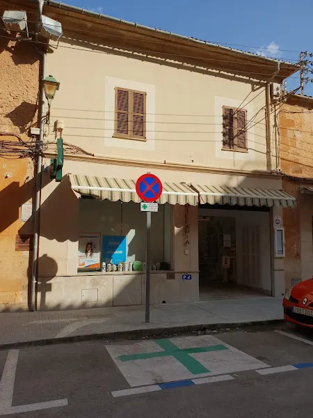Farmàcia Ferretjans Barceló - Farmacia en Campos - foto 2