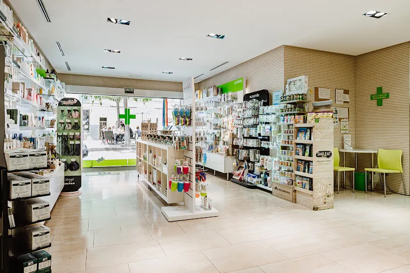 Farmacia Llull - Farmacia en Manacor - foto 2