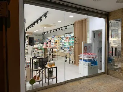 Farmàcia Castany Casasnovas | Farmacia en Ciutadella de Menorca | Dermocosmética - Farmacia en Ciutadella de Menorca - foto 2