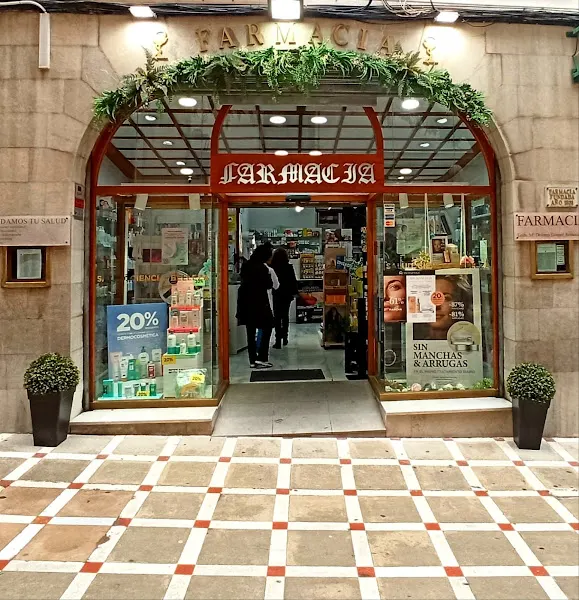 Farmacia Gómez Armenteros - Farmacia en Jaén - foto 2