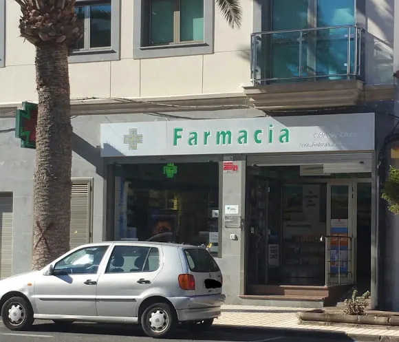 Farmacia Lcda. Dulce María Almazán La Cave