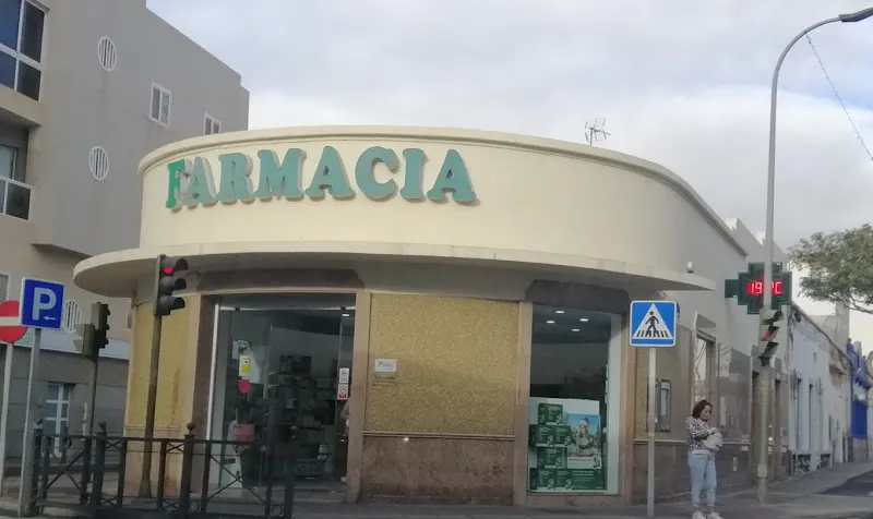 Mª NIEVES VALLS CABRERA - Farmacia en Arrecife - foto 2
