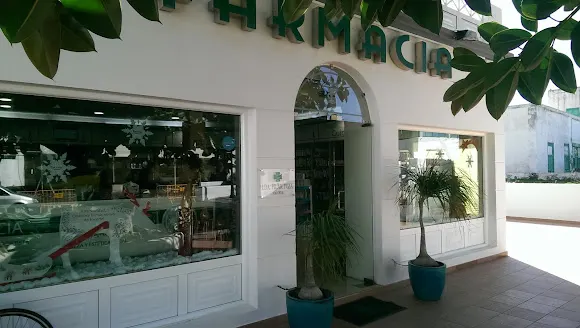 Farmacia pilar poza - Teguise