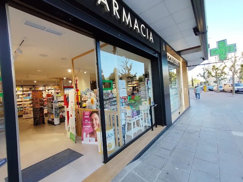 Farmacia Izquierdo - Farmacia en León - foto 3