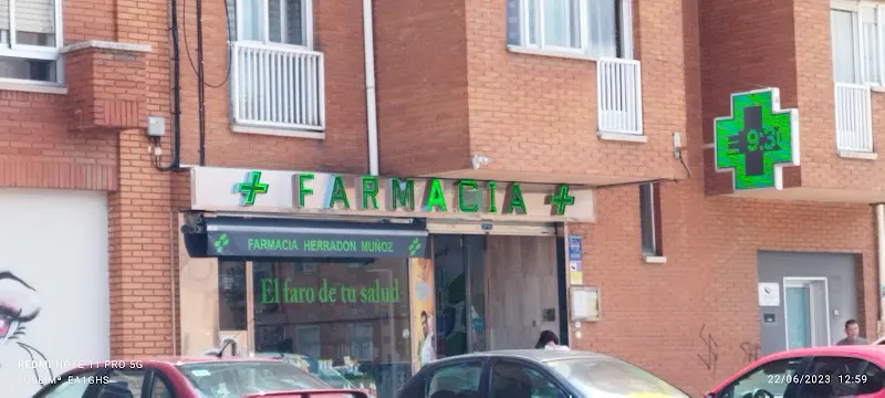 Farmacia Herradon - Farmacia en San Andres del Rabanedo - foto 2