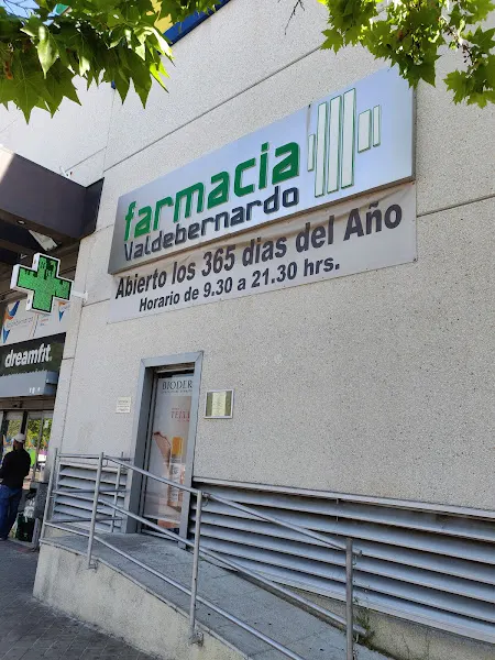 Farmacia Valdebernardo - Farmacia en Madrid - foto 2
