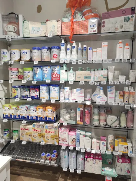 Farmàcia Núria Robinat - Farmacia en Tàrrega - foto 3