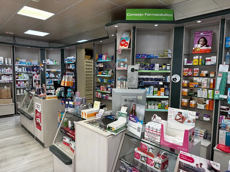 Farmacia Arroyo - Ldo. Antón Peleteiro Olmedo