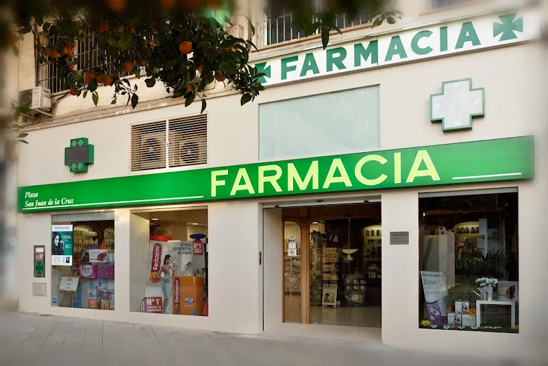 Farmacia Merino Palomo - Farmacia en Málaga - foto 3