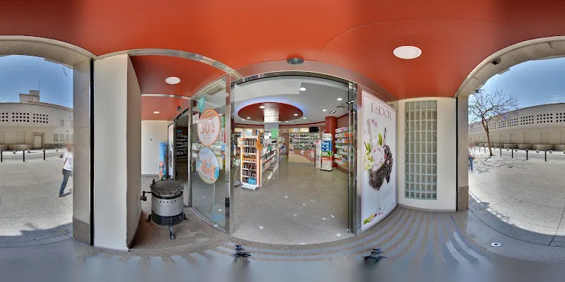 Farmacia Alonso Burgos CB - Farmacia en Málaga - foto 2