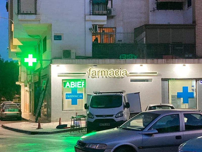 Farmacia Contreras Baeza - Farmacia en Málaga - foto 2