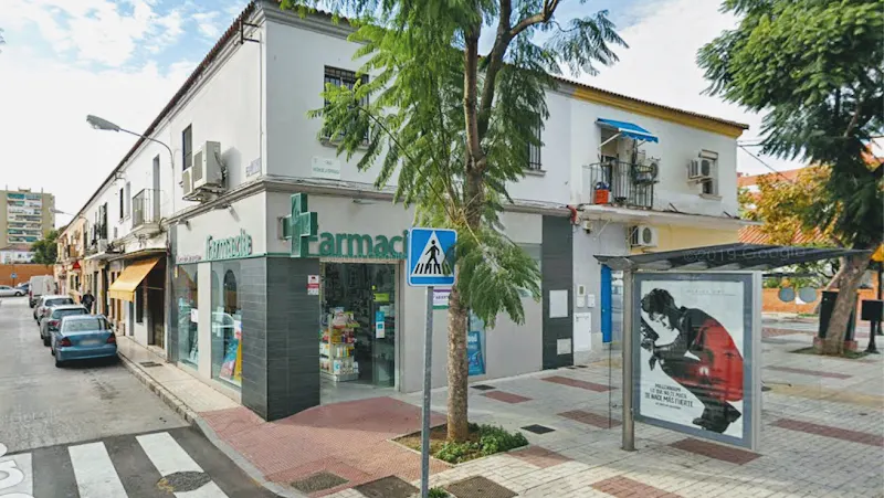 Farmacia Mercado Carranque (Ldo. Darío del Alcázar Pérez de la Torre)