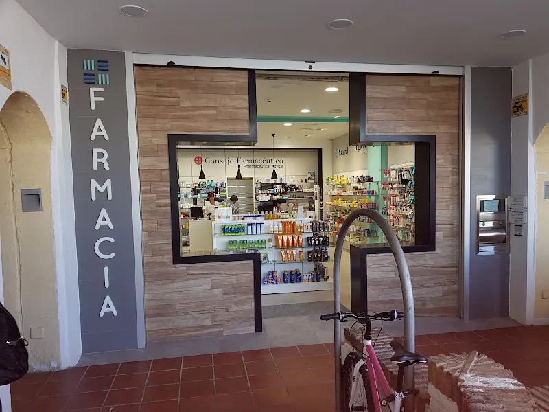 Farmacia Puerto Marina - Farmacia en Benalmádena - foto 2