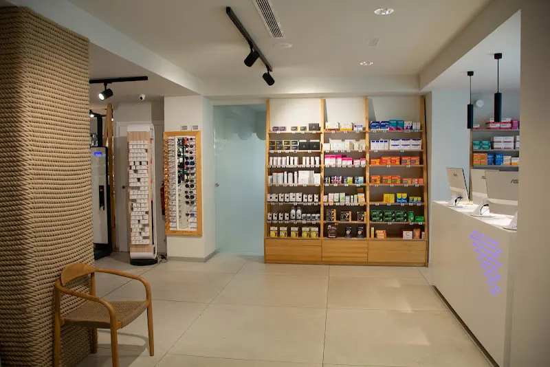 ATARAZANA FARMACIAS CÁRTAMA - Farmacia en Cartama - foto 3