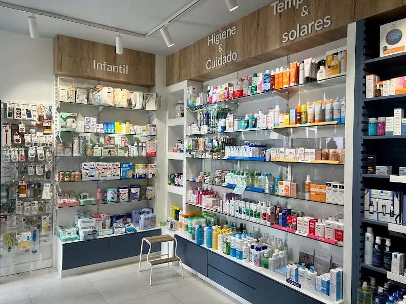 FARMACIA CÓMPETA Lda. Arantxa Lisbona Lopez - Competa