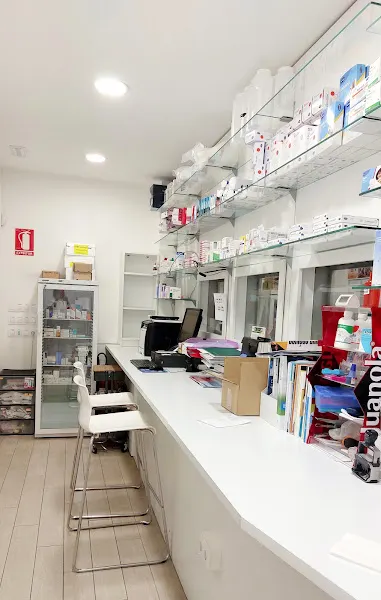 Farmacia Candela - Farmacia en Estepona - foto 3