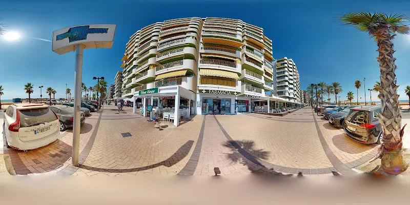Farmacia La Concha (Fuengirola) - Farmacia en Fuengirola - foto 2