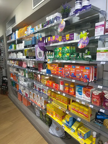 Farmacia Fuente Olletas - Farmacia en Málaga - foto 3