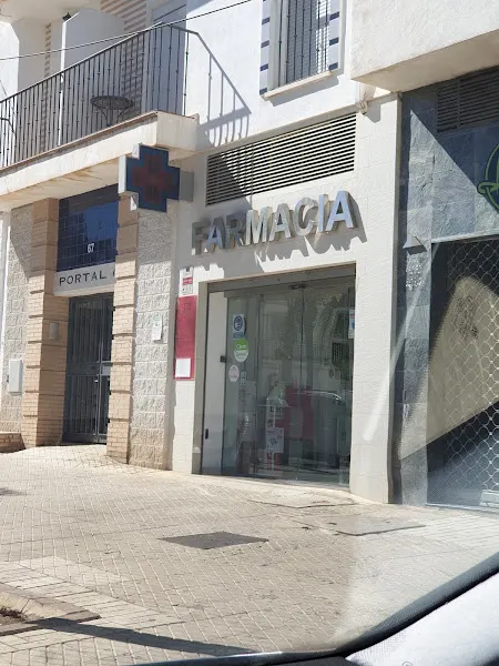 María Victoria Cordobés Montés - Farmacia en Coín - foto 2