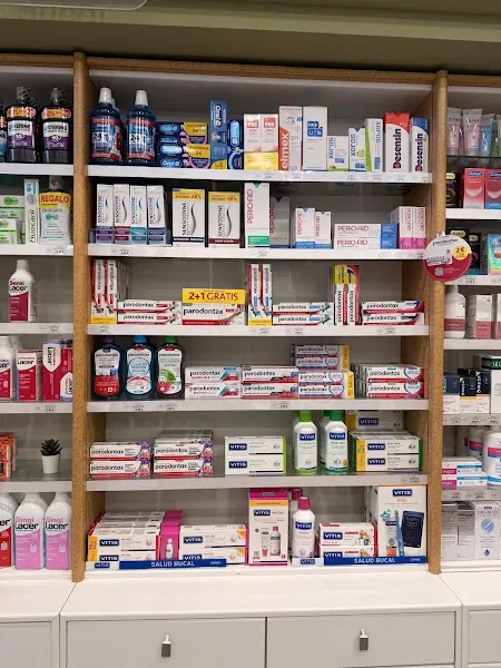 FARMACIA ABAURRE RINCÓN - Farmacia en Rincón de la Victoria - foto 3