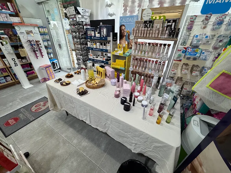 Farmacia de los Olmos - Farmacia en Zizur Mayor - foto 2
