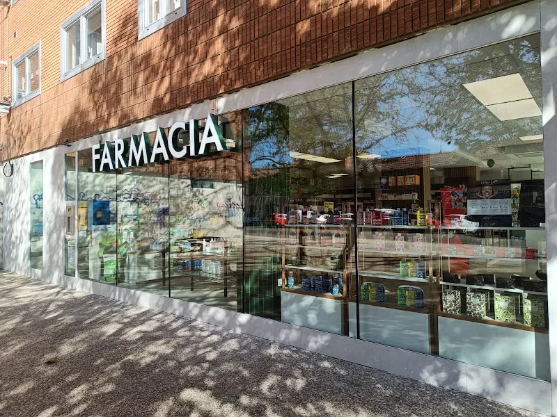 Farmacia AveMaria Lda. Carmen Calvo García
