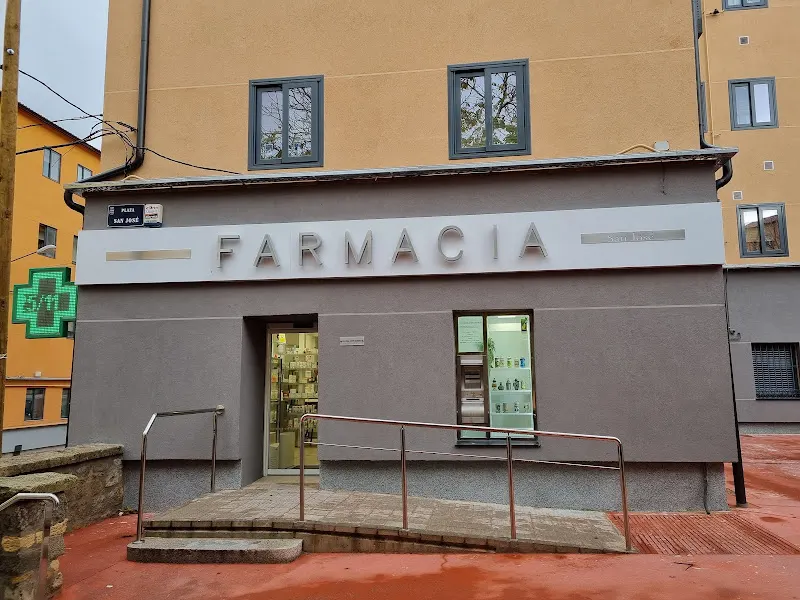 Farmacia Rosa Anton Elosegui - Farmacia en Segovia - foto 2